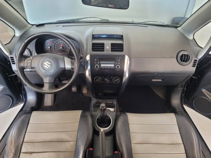 SUZUKI - SX4 - 2009/2010 - Preta - R$ 31.000,00
