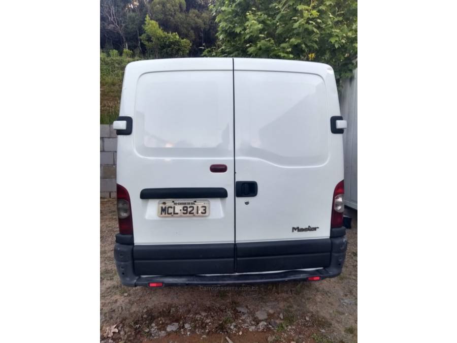 RENAULT - MASTER - 2004/2004 - Branca - R$ 58.000,00