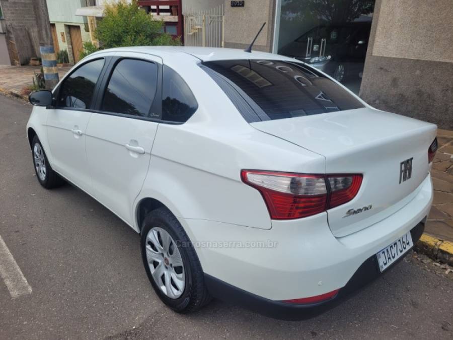 FIAT - GRAND SIENA - 2020/2021 - Branca - R$ 54.000,00