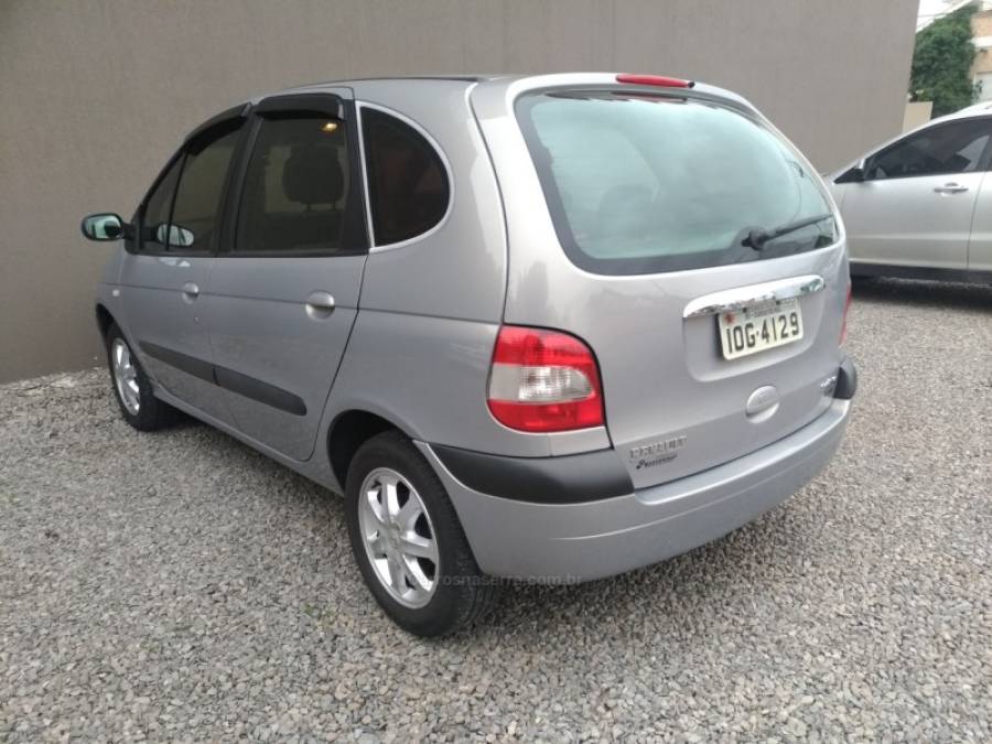 RENAULT - SCÉNIC - 2007/2008 - Prata - R$ 22.000,00