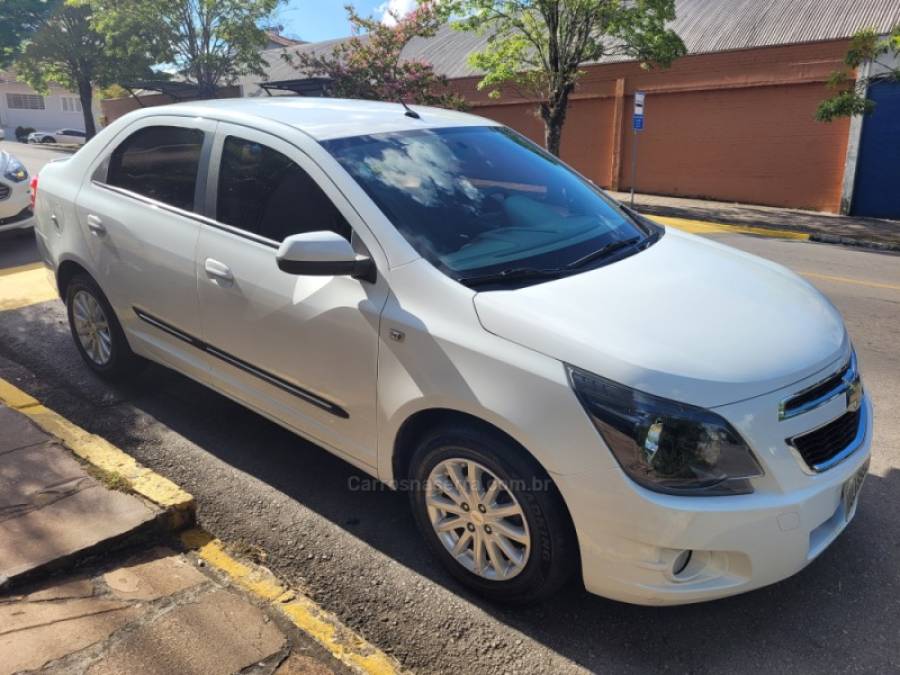 CHEVROLET - COBALT - 2012/2013 - Branca - R$ 39.500,00