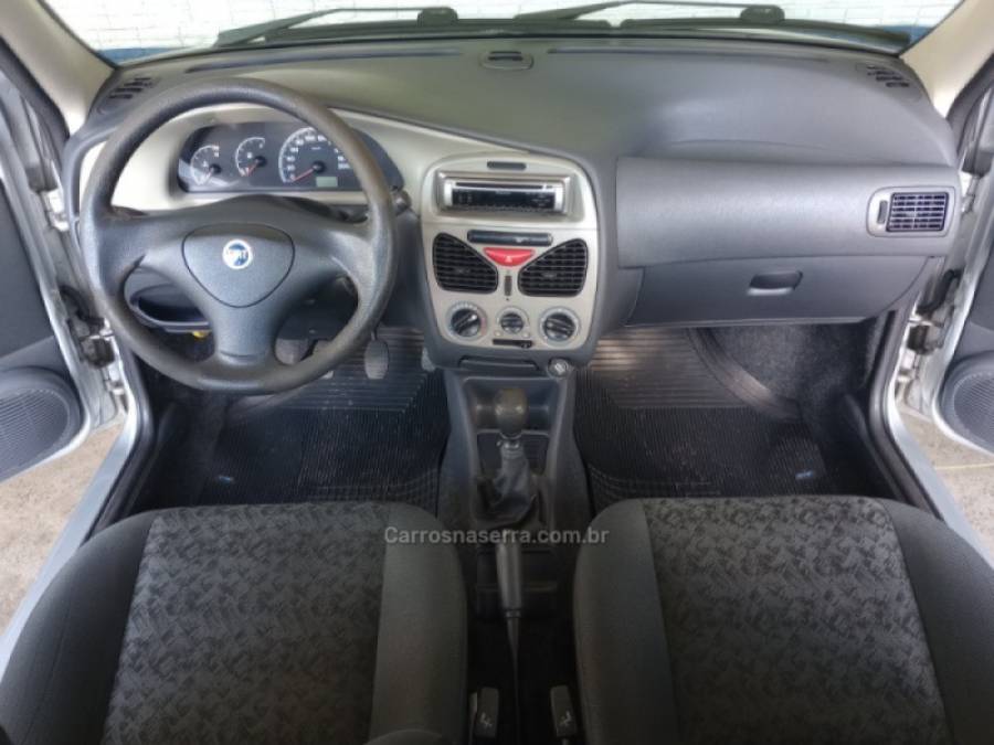 FIAT - PALIO - 2006/2007 - Prata - R$ 18.500,00