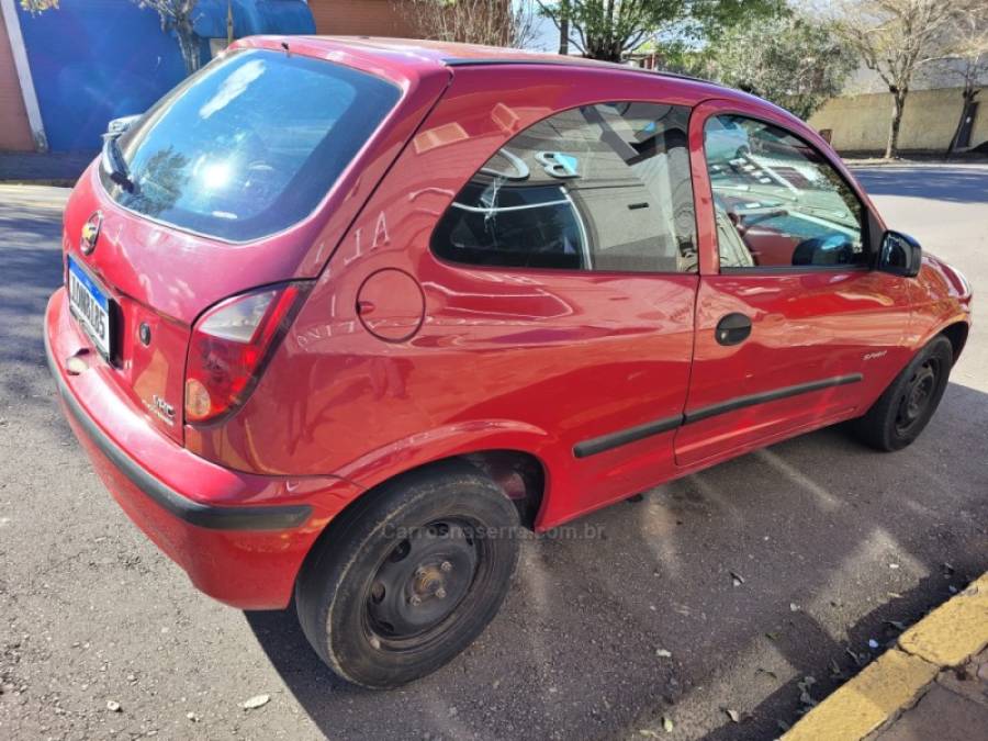 CHEVROLET - CELTA - 2008/2008 - Vermelha - R$ 17.000,00