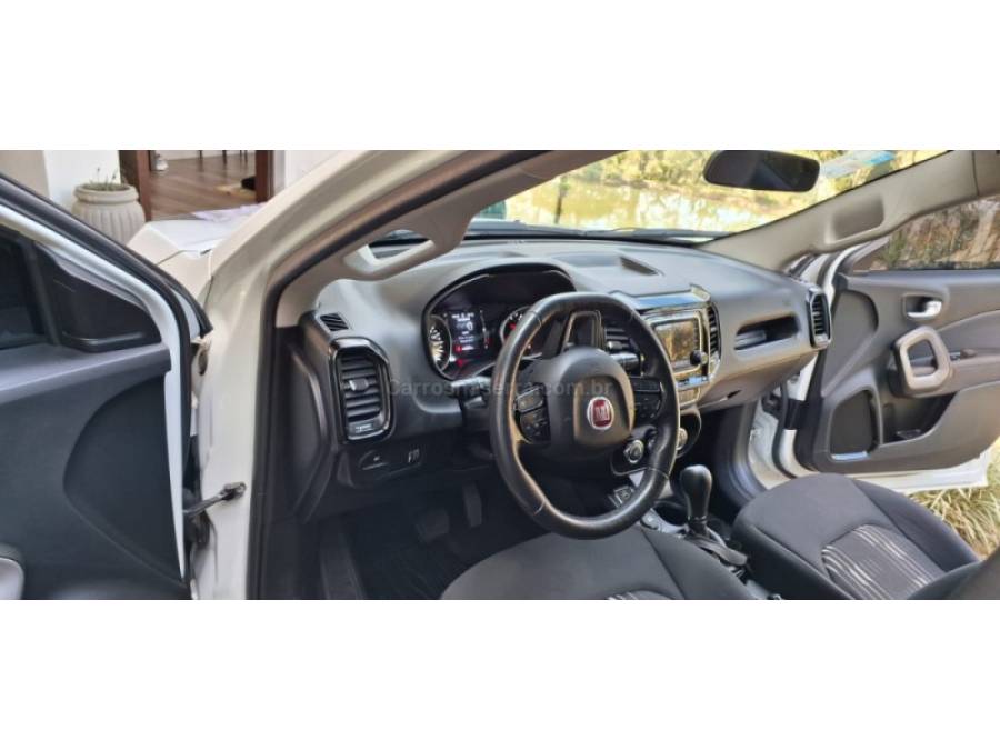 FIAT - TORO - 2018/2019 - Branca - R$ 85.000,00