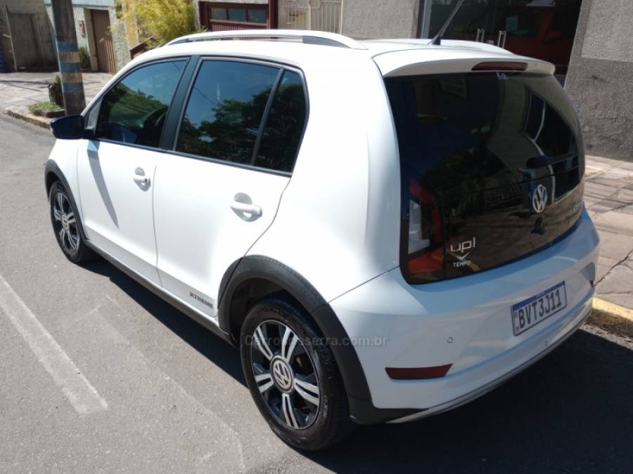 VOLKSWAGEN - UP - 2019/2020 - Branca - R$ 66.000,00