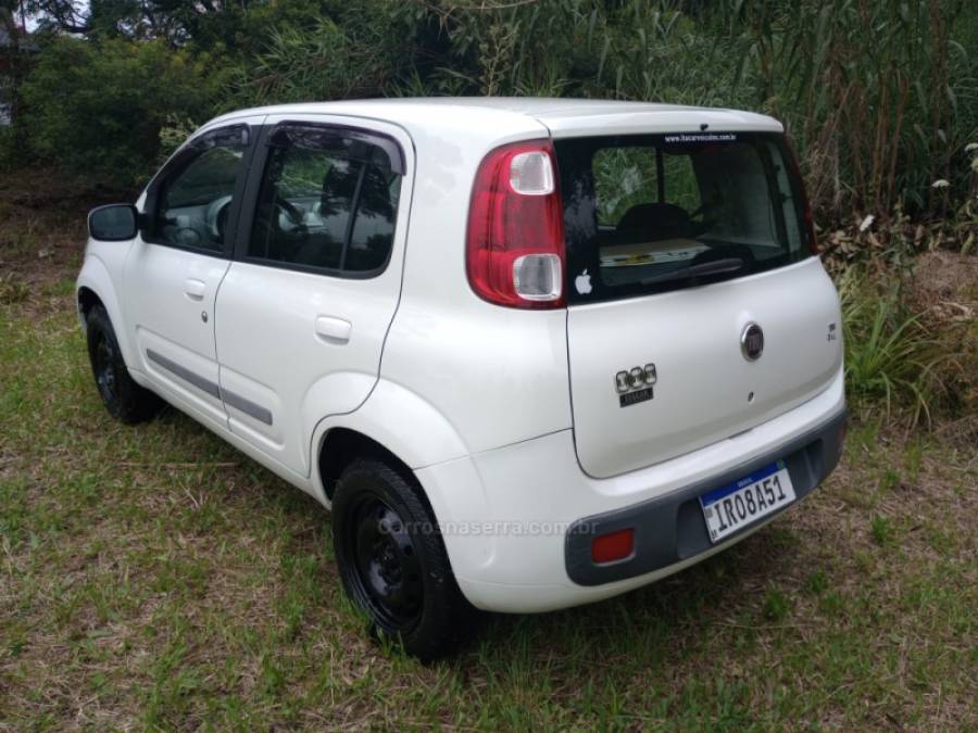 FIAT - UNO - 2011/2011 - Branca - R$ 29.500,00