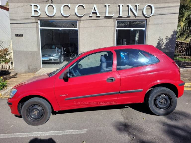 CHEVROLET - CELTA - 2008/2008 - Vermelha - R$ 17.000,00