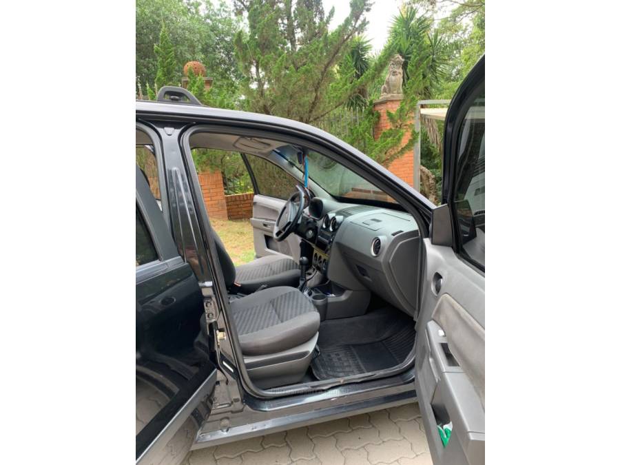 FORD - ECOSPORT - 2005/2006 - Preta - R$ 23.500,00