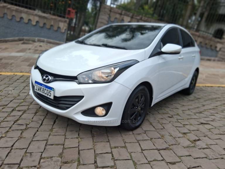 HYUNDAI - HB20S - 2015/2015 - Branca - R$ 52.000,00