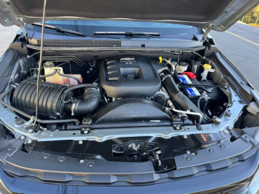 CHEVROLET - S10 - 2023/2024 - Prata - R$ 240.000,00