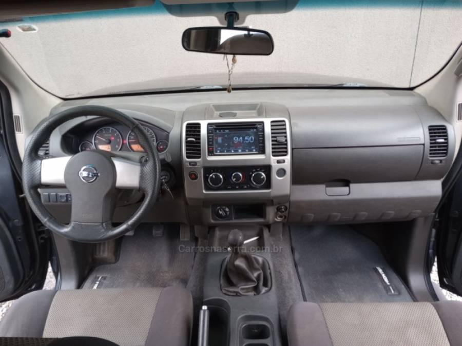 NISSAN - FRONTIER - 2013/2014 - Preta - R$ 90.000,00