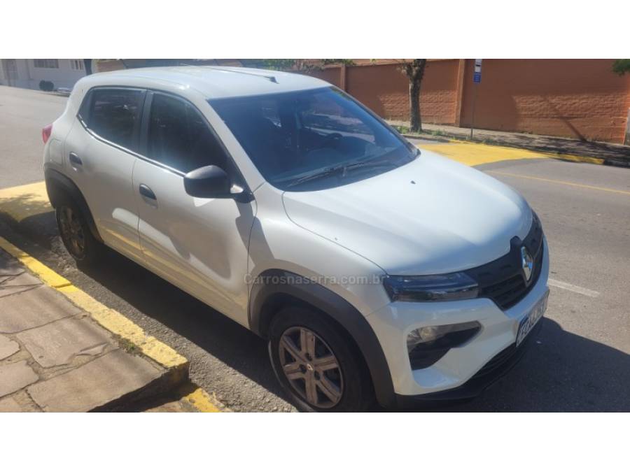 RENAULT - KWID - 2023/2024 - Branca - R$ 52.500,00