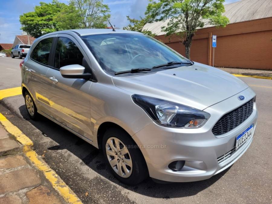 FORD - KA - 2017/2018 - Prata - R$ 44.000,00