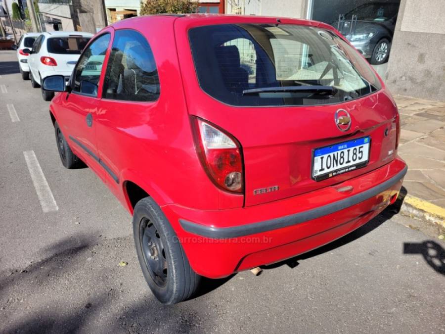 CHEVROLET - CELTA - 2008/2008 - Vermelha - R$ 17.000,00