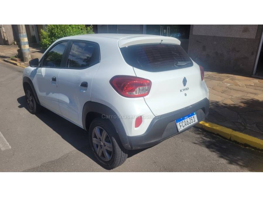 RENAULT - KWID - 2023/2024 - Branca - R$ 52.500,00