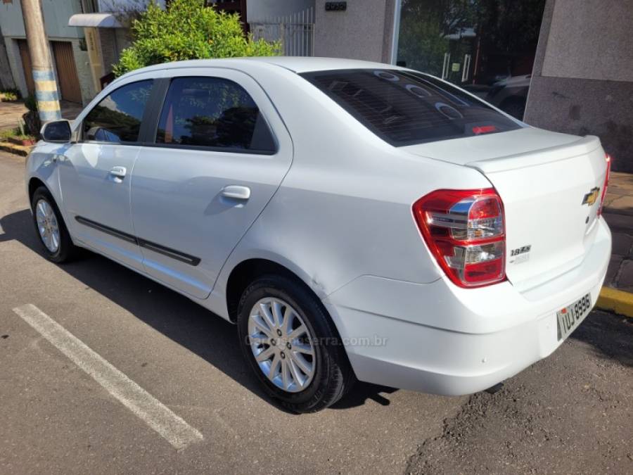 CHEVROLET - COBALT - 2012/2013 - Branca - R$ 39.500,00
