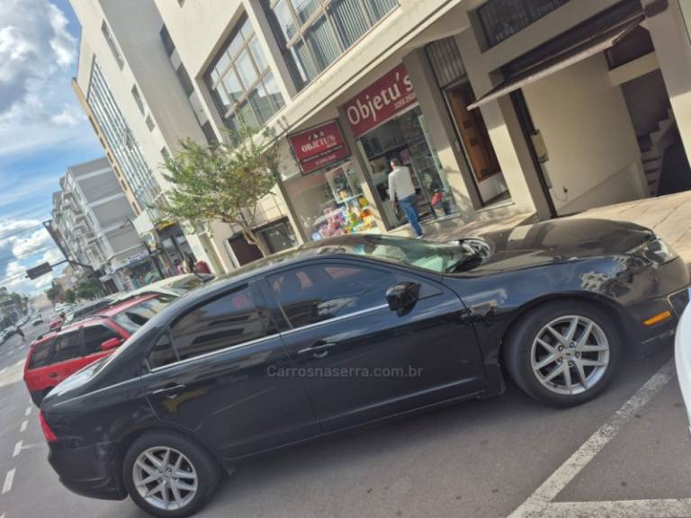 FORD - FUSION - 2010/2010 - Preta - R$ 47.000,00