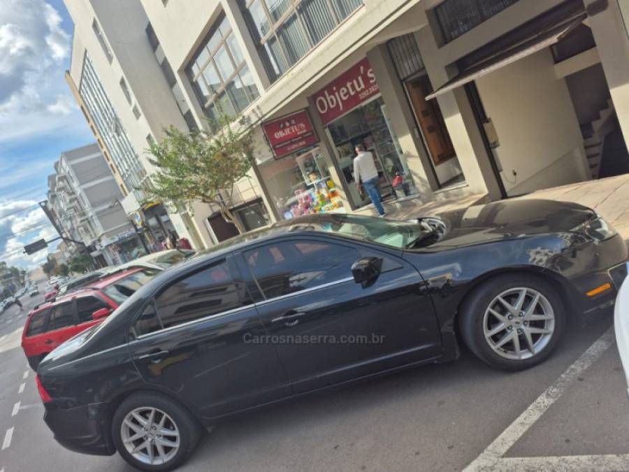 FORD - FUSION - 2010/2010 - Preta - R$ 47.000,00
