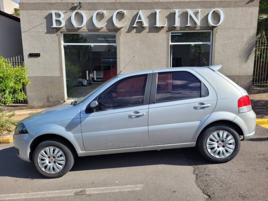 FIAT - PALIO - 2010/2011 - Prata - R$ 29.900,00