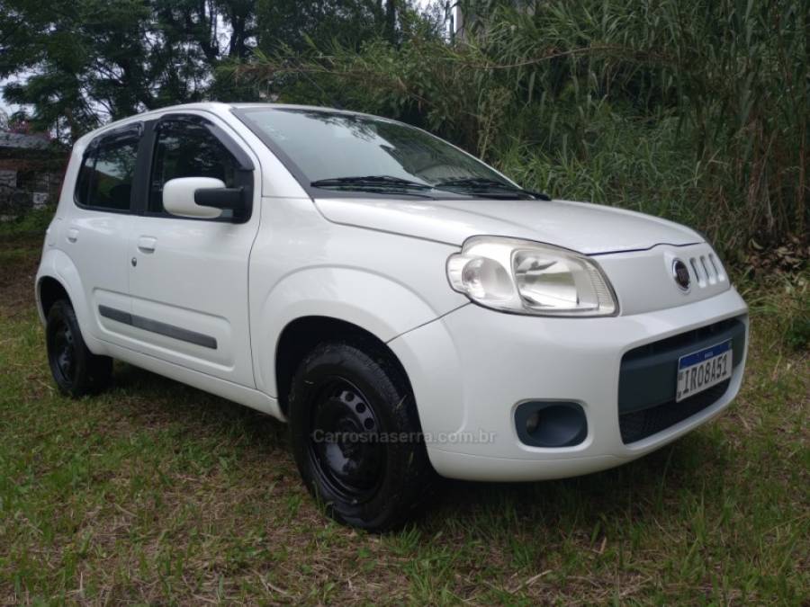 FIAT - UNO - 2011/2011 - Branca - R$ 29.500,00