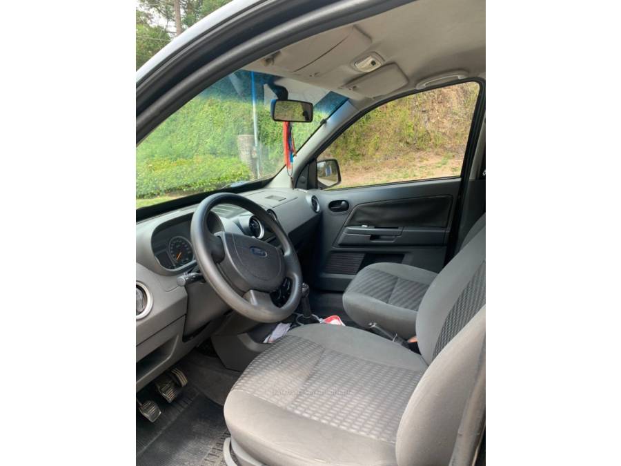 FORD - ECOSPORT - 2005/2006 - Preta - R$ 23.500,00