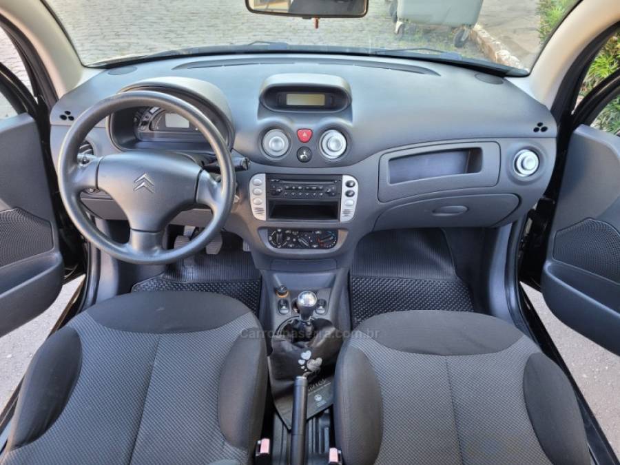 CITROËN - C3 - 2010/2011 - Preta - R$ 26.000,00