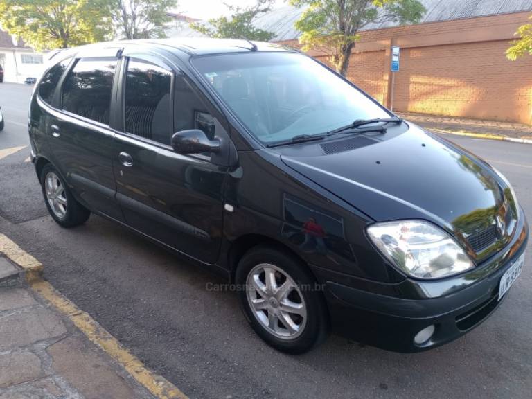 RENAULT - SCÉNIC - 2004/2004 - Preta - R$ 14.000,00