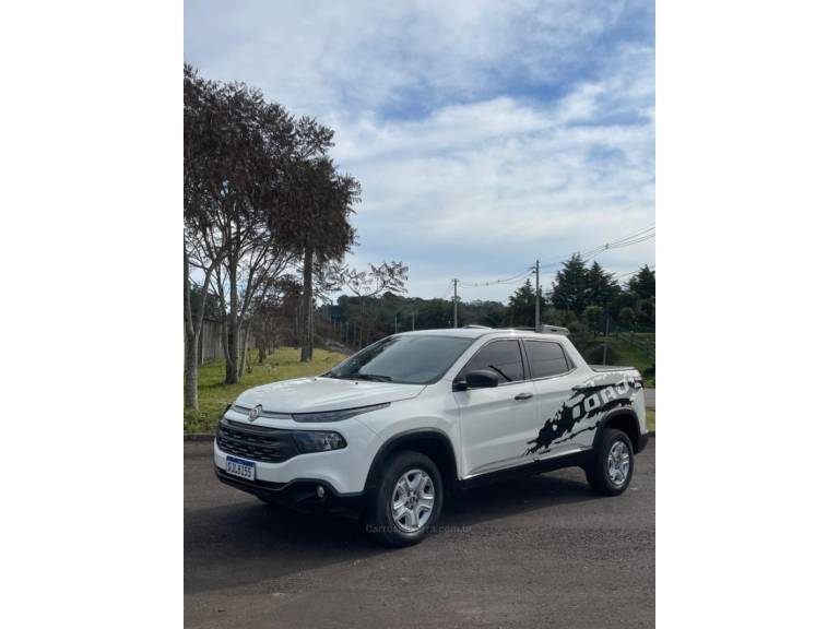 FIAT - TORO - 2018/2019 - Branca - R$ 85.000,00