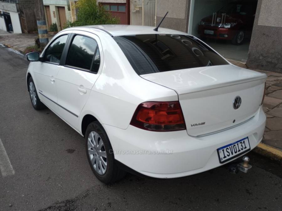 VOLKSWAGEN - VOYAGE - 2012/2012 - Branca - R$ 36.000,00