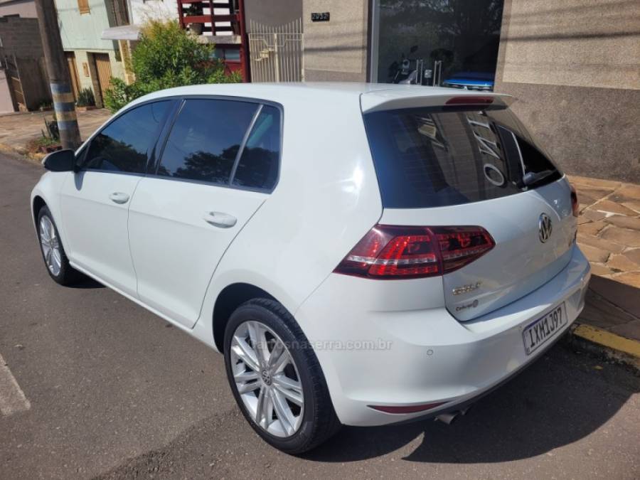 VOLKSWAGEN - GOLF - 2014/2014 - Branca - R$ 78.000,00
