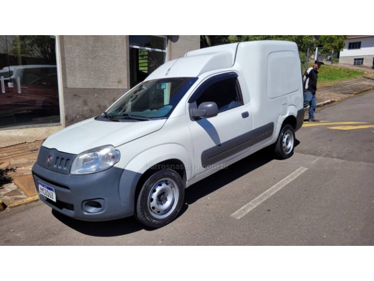 FIAT - FIORINO - 2014/2015 - Branca - R$ 52.000,00
