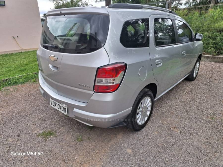 CHEVROLET - SPIN - 2014/2014 - Prata - R$ 44.900,00