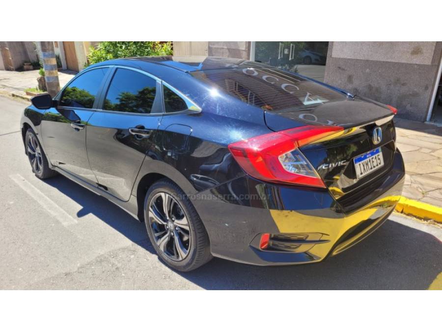 HONDA - CIVIC - 2016/2017 - Preta - R$ 105.000,00