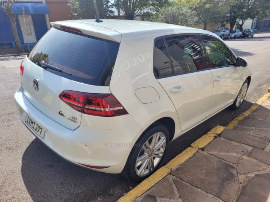 VOLKSWAGEN - GOLF - 2014/2014 - Branca - R$ 78.000,00