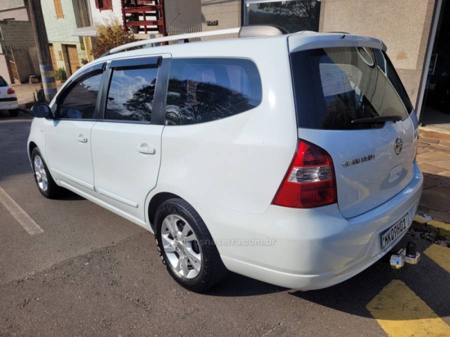 NISSAN - GRAND LIVINA - 2013/2013 - Branca - R$ 43.500,00
