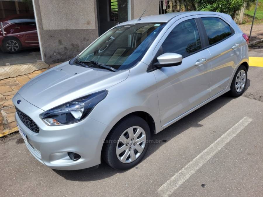 FORD - KA - 2017/2018 - Prata - R$ 44.000,00