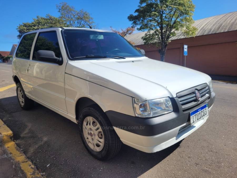FIAT - UNO - 2013/2013 - Branca - R$ 26.900,00