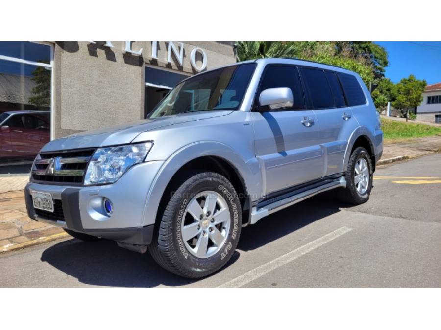 MITSUBISHI - PAJERO FULL - 2007/2008 - Prata - R$ 77.000,00